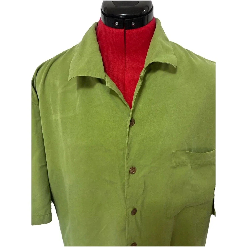 Tommy Bahama Men’s Green 100% Silk Shirt Size Large - Picture 2 of 7